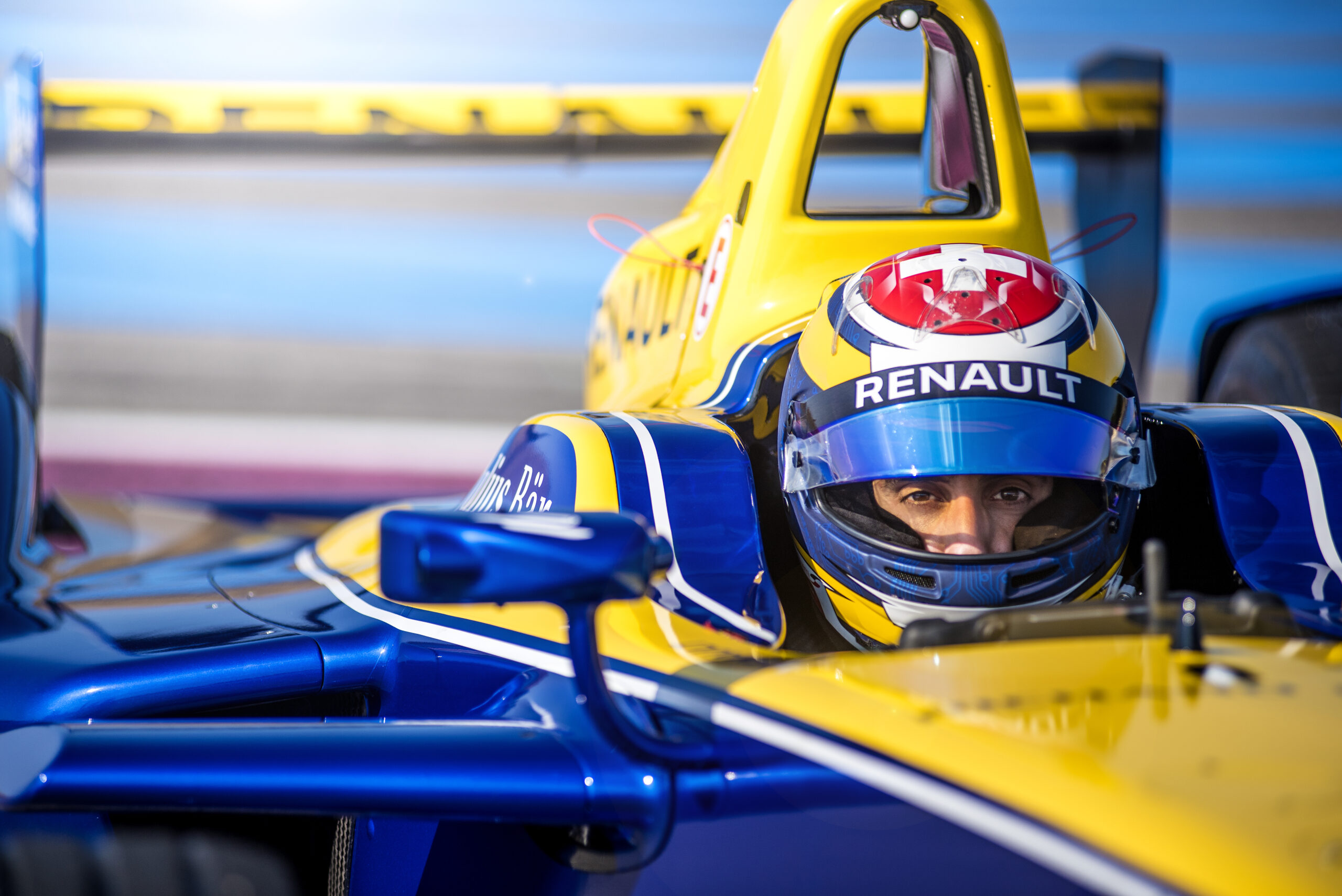 Pilote Renault Formula E dans son cockpit